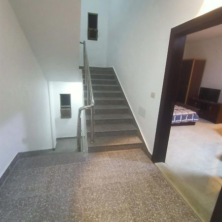 Red Rose City Apartment Wadi Musa Bagian luar foto