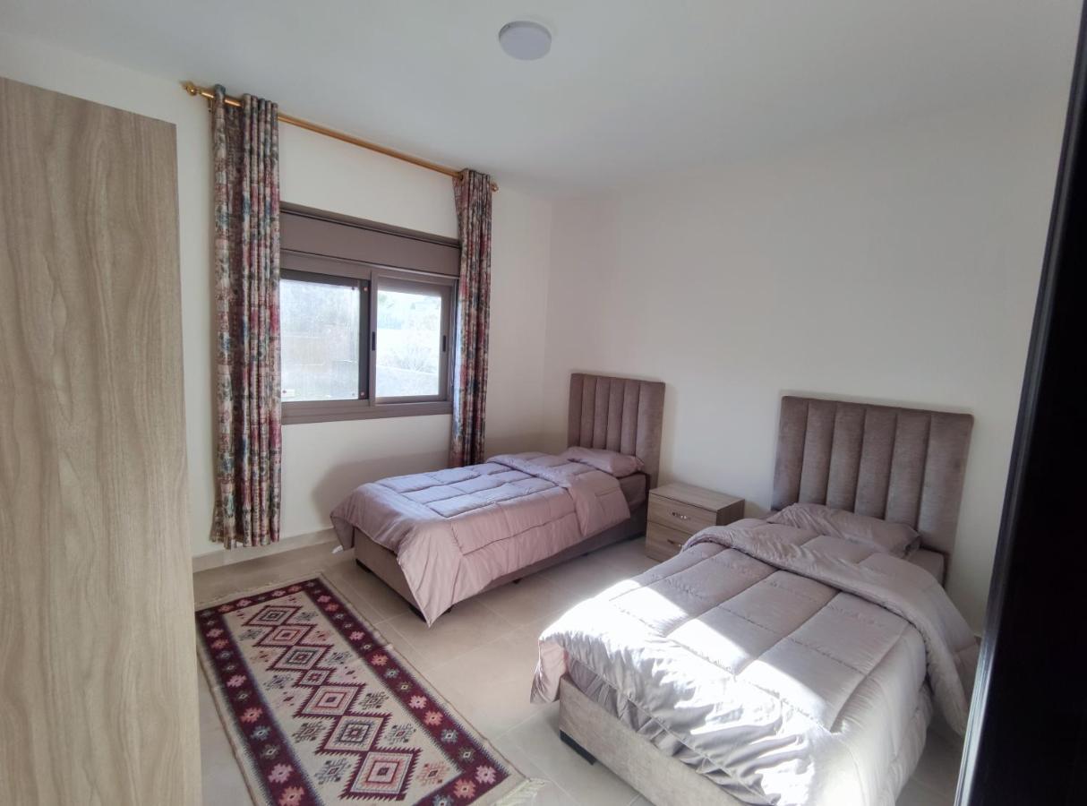 Red Rose City Apartment Wadi Musa Bagian luar foto